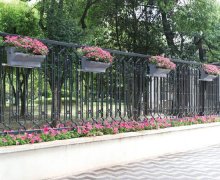 武汉道路栏杆设计：提高交通安全的有效手段